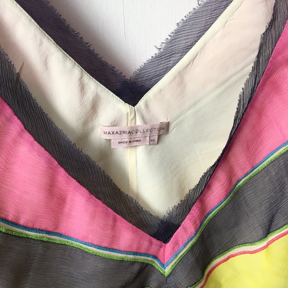 Double V Silk Top - Picture 3 of 5